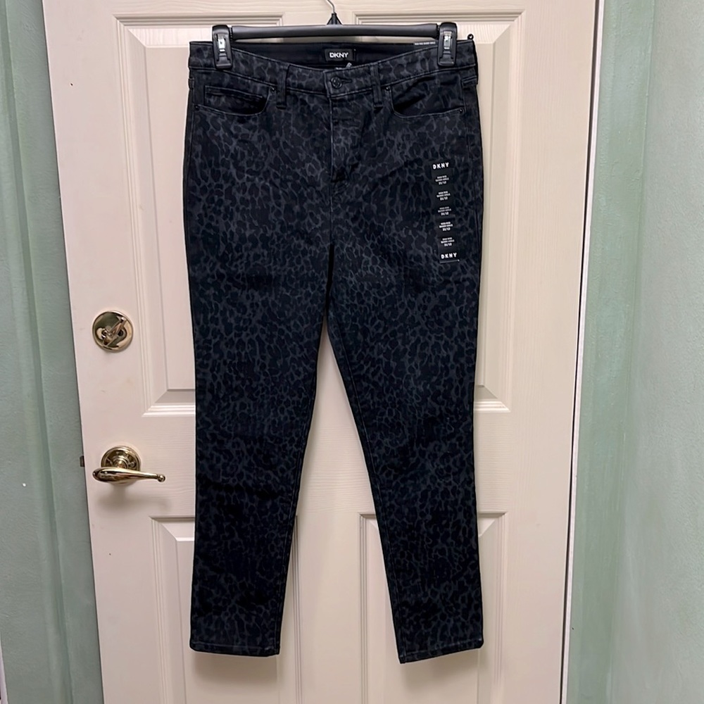 DKNY Black Gray Leopard Print Skinny Ankle Jeans 31 12 NEW!
